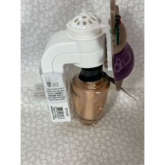 Bath and Body Works Christmas MOUSE WITH MISTLETOE and 2 FA LA LA LATTE Refills - Picture 6 of 6